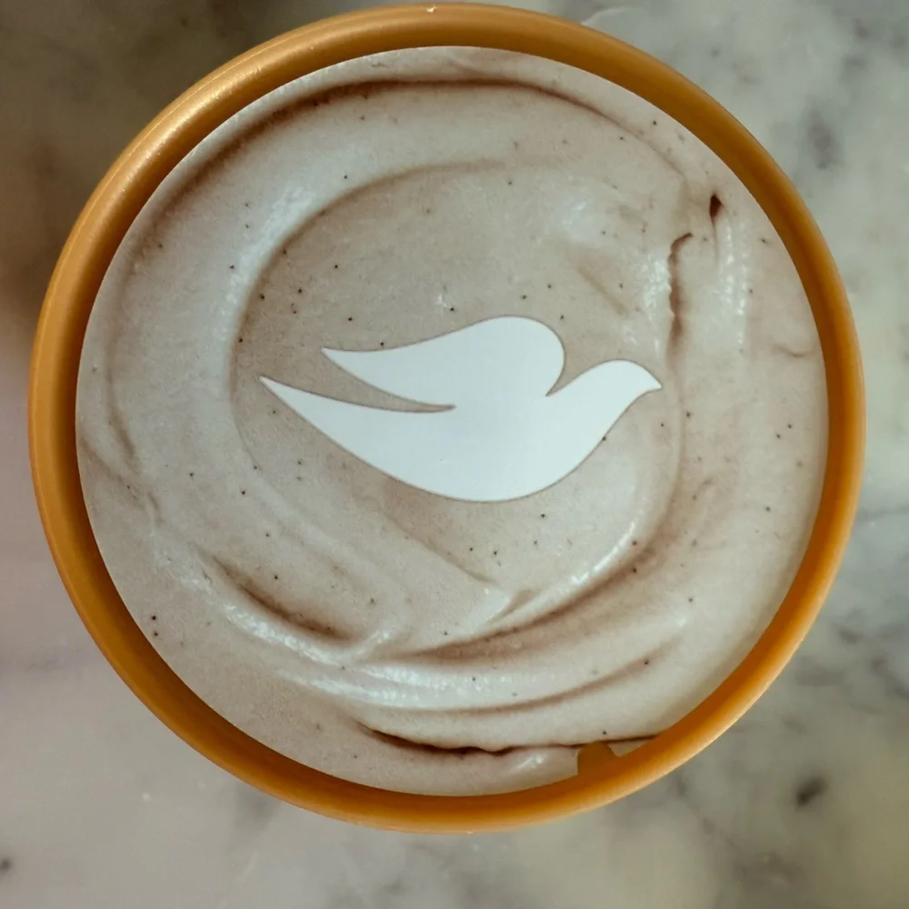 NWT Dove Body Scrub with Vanilla Sugar and Shea Butter